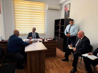 Xocavənd Rayon İcra Hakimiyyətinin başçısı Eyvaz Hüseynov növbəti vətəndaş qəbulu keçirib