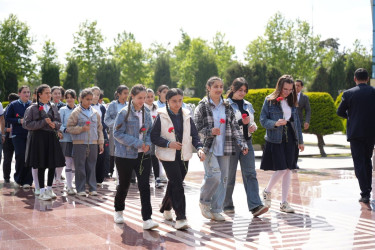 Ümummilli lideri Heydər Əliyevin anadan olmasının 103-cü ildönümü münasibəti ilə  Heydər Əliyev Mərkəzinə ekskursiya təşkil olunub