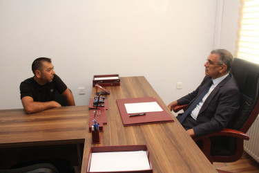 Xocavənd Rayon İcra Hakimiyyətinin başçısı Eyvaz Hüseynov vətəndaş qəbulu keçirib.