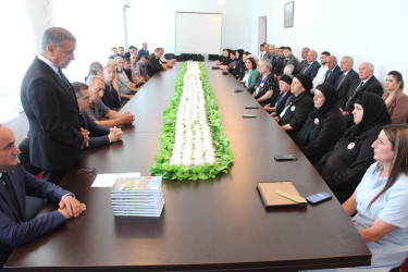 Xocavənd rayonu uğrunda gedən döyüşlərdə şəhid olan hərbi qulluqçuların ailələri ilə görüş keçirildi