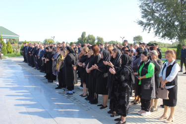 Vətən müharibəsində qəhrəmancasına şəhid olmuş Şəhid Namazov Xəyal Xudaverdi oğlunun anım günü qeyd edilib.