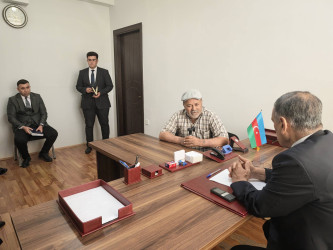 Xocavənd Rayon İcra Hakimiyyətinin Başçısı Eyvaz Hüseynov növbəti vətəndaş qəbulu keçirib