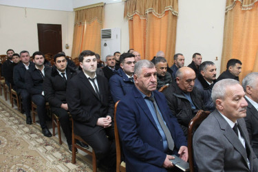 500 ailəlik Xocavənd qəsəbəsində vətəndaşların müraciətləri dinlənilib.