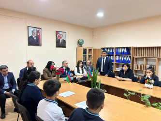 “Hüquqlarımızı qoruyaq” mövzusunda dəyirmi masa keçirilib
