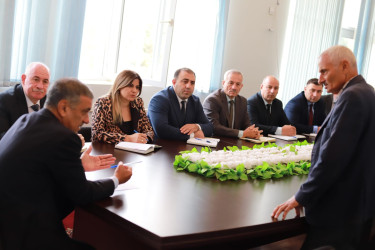 Xocavənd Rayon İcra Hakimiyyətinin başçısı Eyvaz Hüseynov növbəti vətəndaş qəbulu keçirib