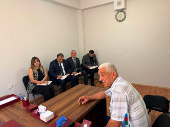 Xocavənd Rayon İcra Hakimiyyətinin Başçısı Eyvaz Hüseynov növbəti vətəndaş qəbulu keçirib
