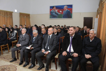 500 ailəlik Xocavənd qəsəbəsində vətəndaşların müraciətləri dinlənilib.