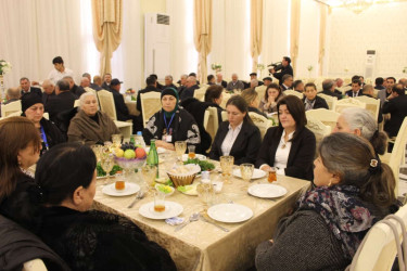 12 Dekabr - Ümummilli Lider Heydər Əliyevin anım günü münasibətilə ehsan mərasimi təşkil olunub.