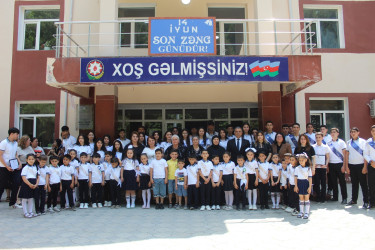 Xocavənd Rayon İcra Hakimiyyətinin başçısı Eyvaz Hüseynov "Son zəng" mərasimində iştirak edib.