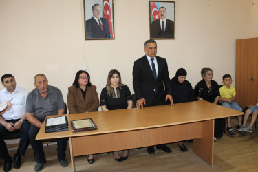 Xocavənd Rayon İcra Hakimiyyətinin başçısı Eyvaz Hüseynov "Son zəng" mərasimində iştirak edib.