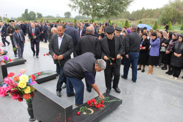 Vətən müharibəsində qəhrəmancasına şəhid olmuş Şəhid Mirzəyev Elmin Əvəz oğlunun anım günü qeyd edilib.