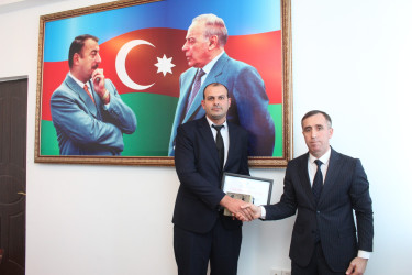 "Konstitutsiya və Suverenlik ili” çərçivəsində Azərbaycan Respublikası Konstitusiyasının qəbulunun 30, Yeni Azərbaycan Partiyasının (YAP) təsis edilməsinin 33 illiyinə həsr olunmuş tədbir keçirilib.