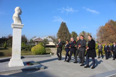 "Konstitutsiya və Suverenlik ili” çərçivəsində Azərbaycan Respublikası Konstitusiyasının qəbulunun 30, Yeni Azərbaycan Partiyasının (YAP) təsis edilməsinin 33 illiyinə həsr olunmuş tədbir keçirilib.
