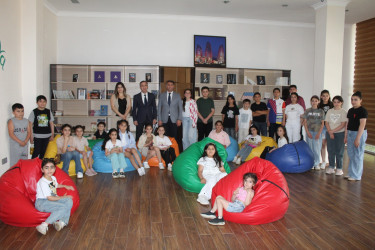 Uşaqların Beyləqan rayonunda yerləşən Bayraq Muzeyinə və Gənclər Mərkəzinə ekskursiyası təşkil edilmişdir