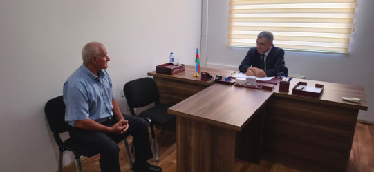 Xocavənd Rayon İcra Hakimiyyətinin başçısı Eyvaz Hüseynov növbəti vətəndaş qəbulu keçirib