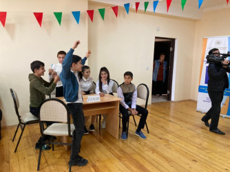 Xocavənd rayon Qaradağlı kənd tam orta məktəbində "Debat klubların yaradılması" lahiyəsini həyata keçirib.