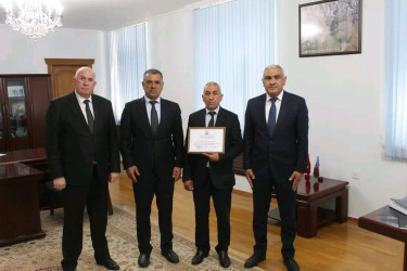 Dövlət qulluğunda 42 illik şərəfli yol