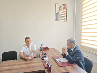 Xocavənd Rayon İcra Hakimiyyətinin Başçısı Eyvaz Hüseynov növbəti vətəndaş qəbulu keçirib