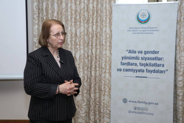“Ailə və gender yönümlü siyasətlər: fərdlərə, təşkilatlara və cəmiyyətə faydaları” mövzusunda təlim