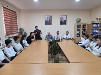 “Tariximizin qürur səhifəsi” adlı dəyirmi masa keçirilib