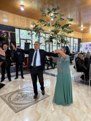 Rayon İcra Hakimiyyətinin başçısı Eyvaz Hüseynov Şəhid Şirxan Quliyevin qardaşı Orxanın toyunda iştirak edib