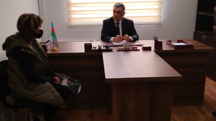 Xocavənd Rayon İcra Hakimiyyətinin başçısı Eyvaz Hüseynov növbəti vətəndaş qəbulu keçirib