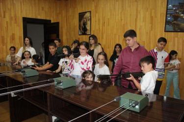Uşaqların Beyləqan rayonunda yerləşən Bayraq Muzeyinə və Gənclər Mərkəzinə ekskursiyası təşkil edilmişdir