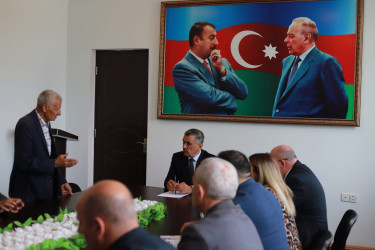 Xocavənd Rayon İcra Hakimiyyətinin başçısı Eyvaz Hüseynov növbəti vətəndaş qəbulu keçirib