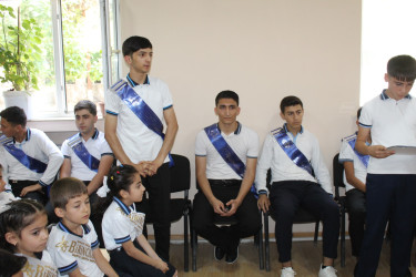 Xocavənd Rayon İcra Hakimiyyətinin başçısı Eyvaz Hüseynov "Son zəng" mərasimində iştirak edib.