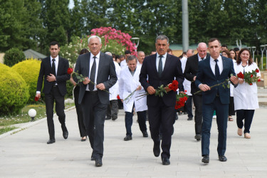 Tibb işçilərinin peşə bayramı qeyd olunub