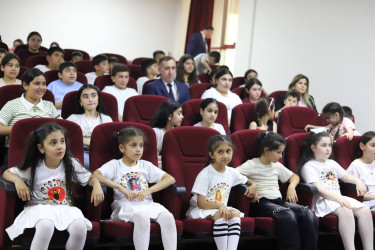 1 İyun Uşaqların Beynəlxalq Müdafiəsi Günü münasibətilə uşaqların Beyləqan rayonunda yerləşən Gənclər Mərkəzinə ekskursiyası təşkil edilmişdir