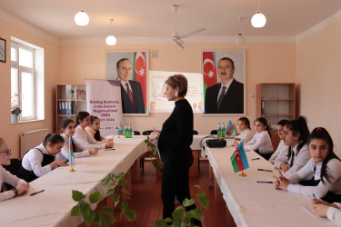 Gənc Qadınlar Sülh uğrunda" təşəbbüs qrupunun təşkilatçılığı ilə 7 regionda keçirilən "Sağlam yeniyetməlik" layihəsi çərçivəsində növbəti təlim olub.