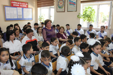 Xocavənd Rayon İcra Hakimiyyətinin başçısı Eyvaz Hüseynov "Son zəng" mərasimində iştirak edib.