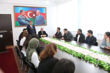 Gənclərin iştirakı ilə “Dini dəyərlər və gənclik” mövzusunda dəyirmi masa keçirilib