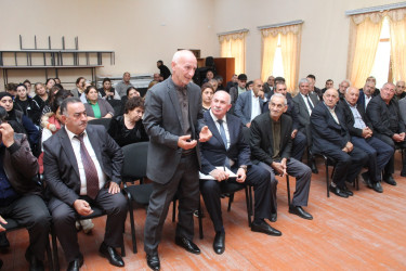 Xocavənd Rayon İcra Hakimiyyətinin başçısı Eyvaz Hüseynovun Ağcabədi rayonunda məskunlaşan rayon sakinləri ilə növbəti səyyar qəbulu keçirilmişdir