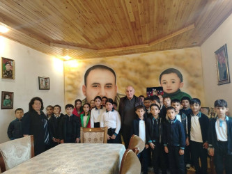 Məktəblilər tərəfindən Şəhid ailələrinin ziyarəti davam edir