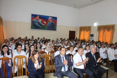  “Heydər Əliyev İli” çərçivəsində, Səhiyyə işçilərinin peşə bayramı münasibətilə “Müasir Azərbaycan səhiyyəsinin qurucusu” mövzusunda tədbir keçirilmişdir.