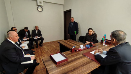 Xocavənd Rayon İcra Hakimiyyətinin başçısı Eyvaz Hüseynov növbəti vətəndaş qəbulu keçirib