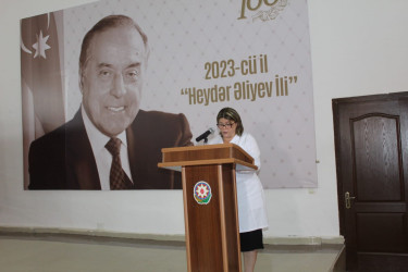  “Heydər Əliyev İli” çərçivəsində, Səhiyyə işçilərinin peşə bayramı münasibətilə “Müasir Azərbaycan səhiyyəsinin qurucusu” mövzusunda tədbir keçirilmişdir.