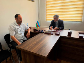Xocavənd Rayon İcra Hakimiyyətinin başçısı Eyvaz Hüseynov növbəti vətəndaş qəbulu keçirib