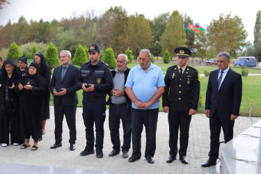 Vətən Müharibəsində qəhrəmancasına şəhid olmuş Şəhid Mirzəyev Elmin Əvəz oğlunun anım günü qeyd edilib