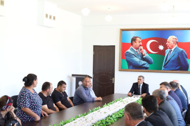 Xocavənd Rayon İcra Hakimiyyətinin başçısı Eyvaz Hüseynov növbəti vətəndaş qəbulu keçirib