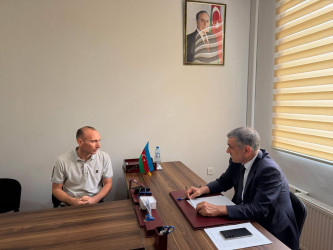 Xocavənd Rayon İcra Hakimiyyətinin başçısı Eyvaz Hüseynov növbəti vətəndaş qəbulu keçirib