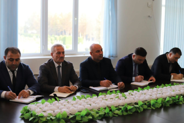 Xocavənd Rayon İcra Hakimiyyətinin başçısı Eyvaz Hüseynov növbəti vətəndaş qəbulu keçirib