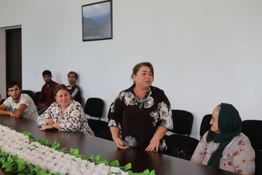 Xocavənd Rayon İcra Hakimiyyətinin başçısı Eyvaz Hüseynov növbəti vətəndaş qəbulu keçirib