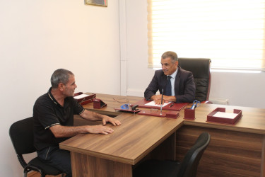 Xocavənd Rayon İcra Hakimiyyətinin başçısı Eyvaz Hüseynov vətəndaş qəbulu keçirib.