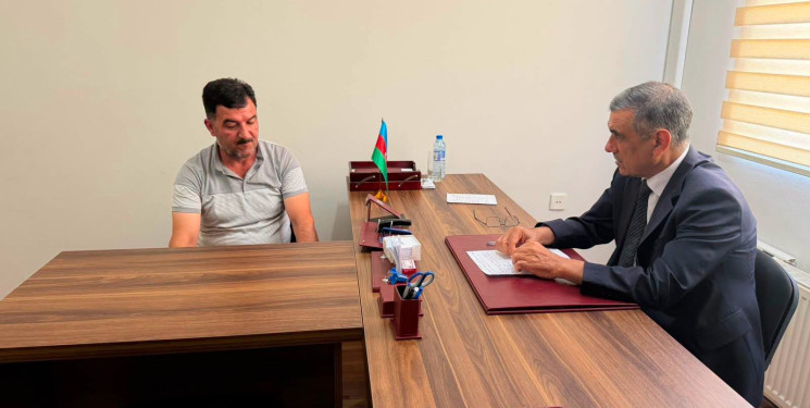 Xocavənd Rayon İcra Hakimiyyətinin başçısı Eyvaz Hüseynov növbəti vətəndaş qəbulu keçirib