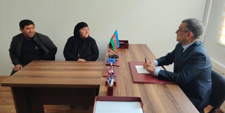 Xocavənd Rayon İcra Hakimiyyətinin Başçısı Eyvaz Hüseynov növbəti vətəndaş qəbulu keçirib
