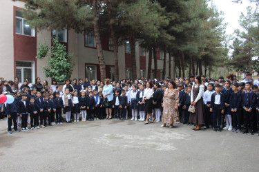 Xocavənd Rayon İcra Hakimiyyətinin başçısı Eyvaz Hüseynov Bilik Günü münasibətilə keçirilən tədbirdə iştirak edib