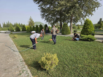 27 sentyabr Anım Günü ilə əlaqədar şəhid məzarlarının və abidələrinin, şəkil lövhələrinin ətrafında abadlıq işləri həyata keçirilir